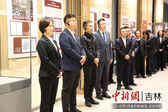 �c��(hu��)�ˆT�^չ�� �O��/�z