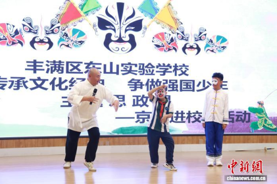 ʷ����(qu��n)(��һ)���ڽo�W(xu��)�������n��(�Y�ψD) �������S�M�^(q��)�|ɽ��(sh��)�(y��n)�W(xu��)У���D