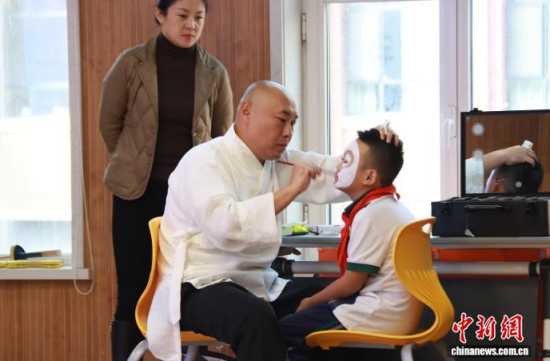 ʷ����(qu��n)(���)���ڽo�W(xu��)����Ę�V��(�Y�ψD) �������S�M�^(q��)�|ɽ��(sh��)�(y��n)�W(xu��)У���D