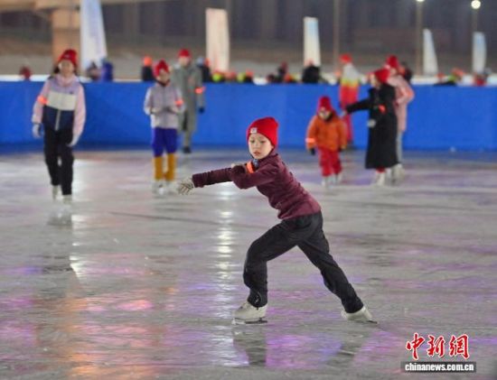 1��6���������L����С�\�ӆT���^��չʾ���ӻ��������� �z