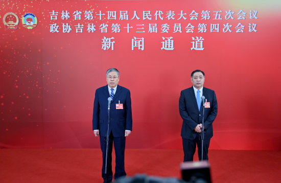 1��26�գ������f(xi��)����ʡ��ʮ����ί�T�����ĴΕ��hί�Tͨ�������ބ���(��һ)�ش�ӛ���ᆖ�� ���� �z