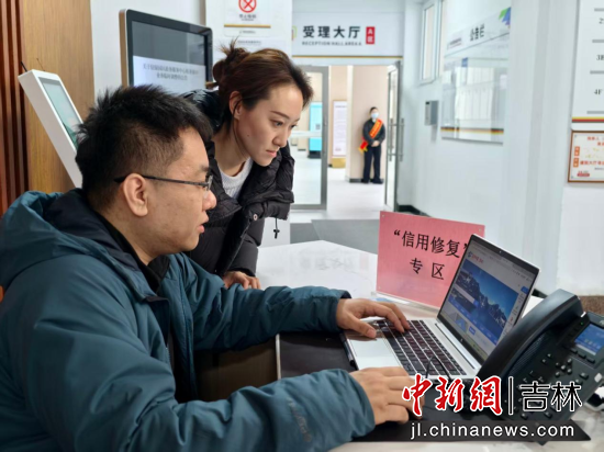 �G�@�^(q��)������/���D